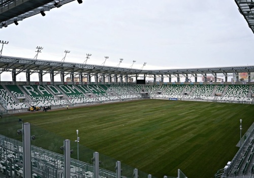 Murawa przy Struga czeka na mecz reprezentacji Polski i kolejne ligowe mecze Radomiaka