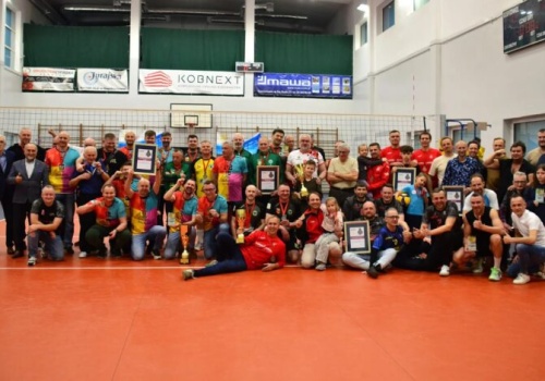 MOSiR: Liga 40-latków w Piłce Siatkowej wkracza w decydującą fazę