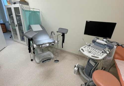 Porodówka w Lesku w centrum sporu. Rząd i personel szpitala przedstawiają sprzeczne wersje