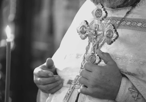 Miał podarować Putinowi konia. Kontrowersyjny ksiądz nie żyje