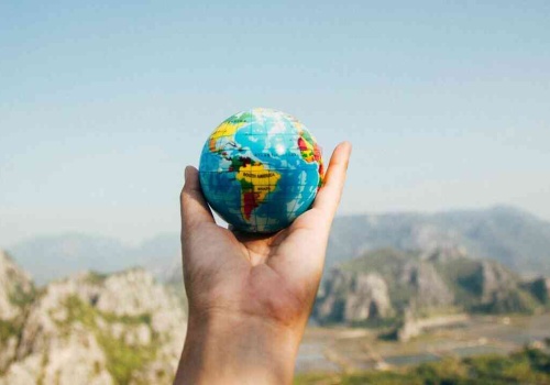 Jacek Piekara: podróżujemy wszędzie. Ale czy jeszcze widzimy świat?