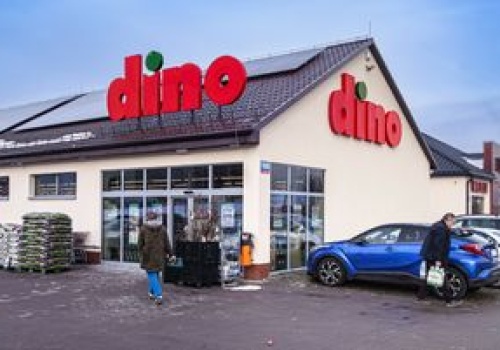 Wpuściła posła do Dino. Straciła pracę. Była kierowniczka: nie żałuję