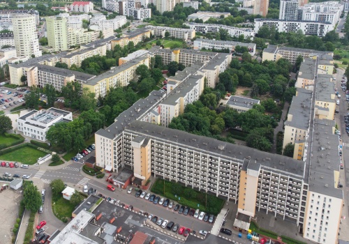 Nowy pomnik pod oknami Warszawiaków. Chcą go sami mieszkańcy