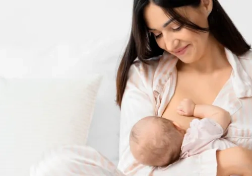 Pielęgnacja biustu i piersi w okresie karmienia piersią i laktacji