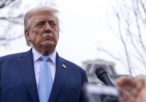 Trump ostrzega Iran i stawia ultimatum w sprawie cieśniny Ormuz. Następnym celem mogą być elektrownie