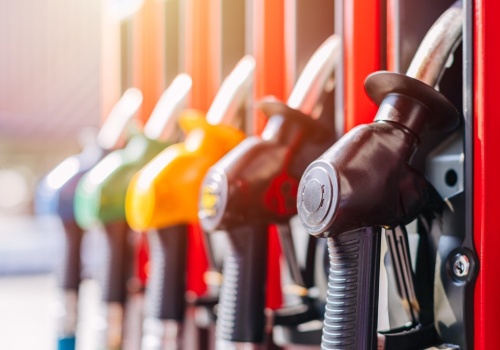 Co najmniej 10 zł za litr paliwa? Ekspert ostrzega przed czarnym scenariuszem