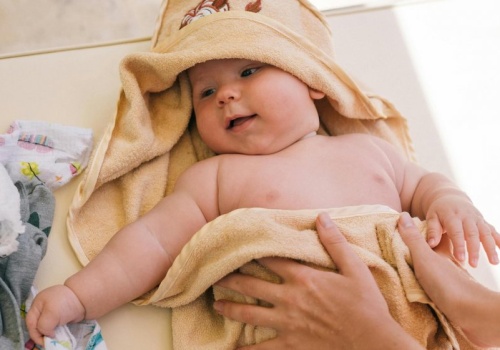 Dlaczego warto starać się o dziecko latem? Odkrycie, które może zmienić poradniki dla par