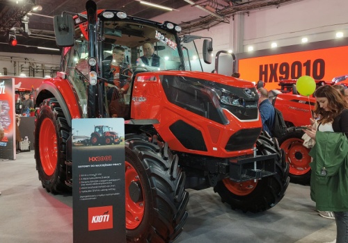 Komfortowy Kioti HX1001 w dobrej cenie