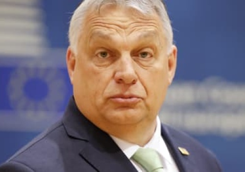 Wybory na Węgrzech. Nawrocki jedzie do Orbana, Rosja oferuje zamach