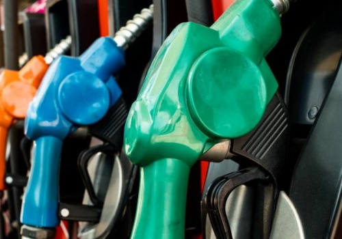 Presja na rząd rośnie. Diesel za 9 zł jednoczy wyborców koalicji i opozycji