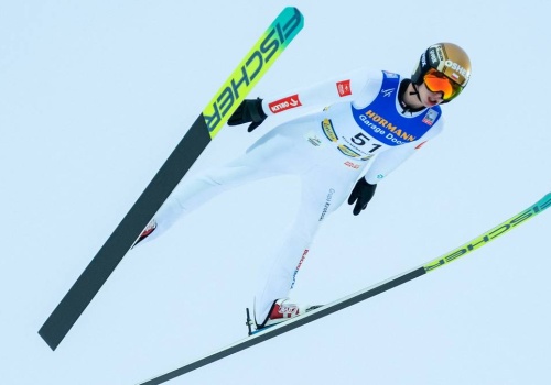 Upadek Kacpra Tomasiaka! Polak zniesiony na noszach