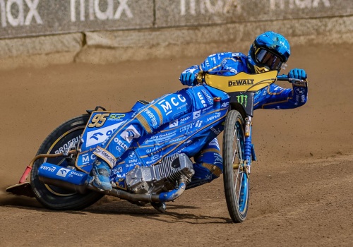 Żużel. Nowy sezon, ten sam Zmarzlik. Mistrz świata nie dał szans rywalom