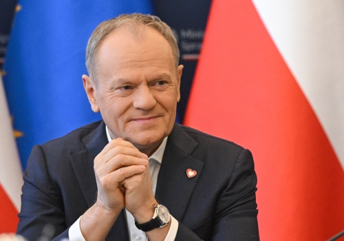 2 kwietnia ruszają wypłaty. 4353 zł bez względu na dochód, przelewy co miesiąc