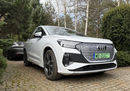Zamieniłem sportowe, benzynowe cabrio na elektryczne Audi Q4. Nie żałuję, ale …