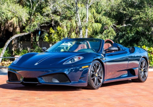 Ferrari Scuderia Spider 16M sprzedane za 1,105 mln dolarów. Wyjątkowa specyfikacja i tylko 5941 mil