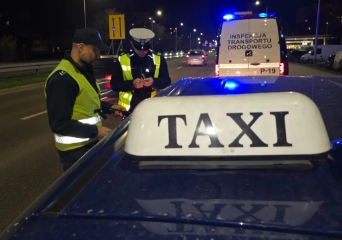 Akcja legnickiej policji - skontrolowano blisko stu taksówkarzy oraz ich pojazdy