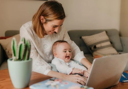 Niewidzialne bohaterki czy ofiary systemu? Aż 60 proc. biernych zawodowo w Polsce to kobiety