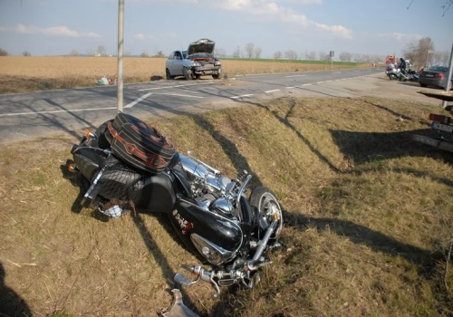 Groźny wypadek z udziałem motocyklisty