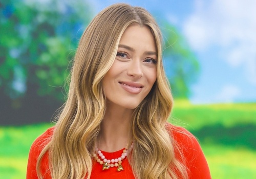 Zapomnij o sneakersach. Te buty są hitem tej wiosny