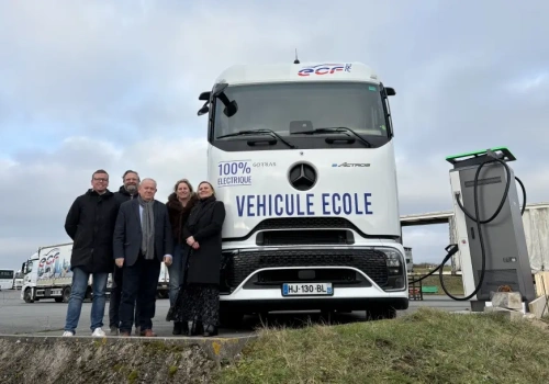 Ciągnik do nauki jazdy za pół miliona euro – francuska nowość i źródło jej finansowania