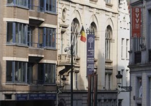Wojsko na ulicach Brukseli. Patrole wokół synagog i instytucji
