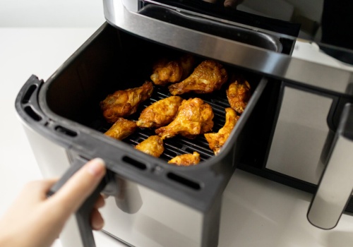 Air fryer zastąpił te dwa sprzęty. Kiedyś każdy musiał je mieć, teraz zbierają kurz