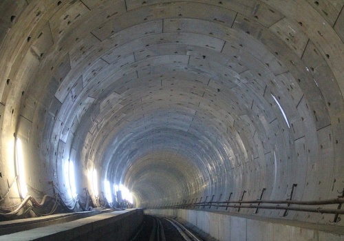 Zbudują najdłuższy tunel kolejowy świata. Ponad 120 km długości