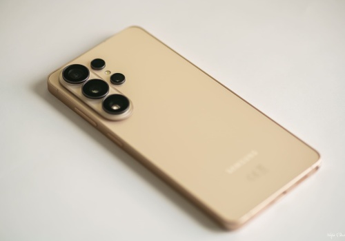 Sztuczna inteligencja, która wreszcie ma sens. Co tak naprawdę potrafi Galaxy AI w nowych Samsungach S26?