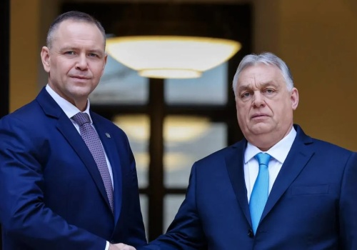 Prezydent Nawrocki spotkał się z premierem Orbanem