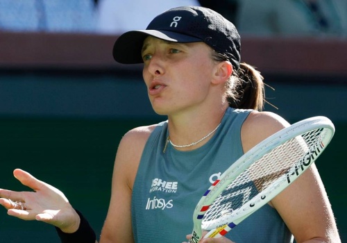 Ekspert zabrał głos po decyzji Świątek. 