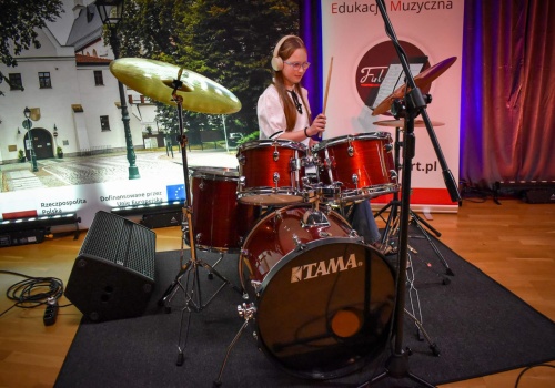 Muzyczne powitanie wiosny na Zamku Piastowskim – koncert uczniów Ogniska Muzycznego Fulnart