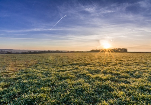 Wiosna na pół gwizdka. Słońce na start, potem wraca deszcz
