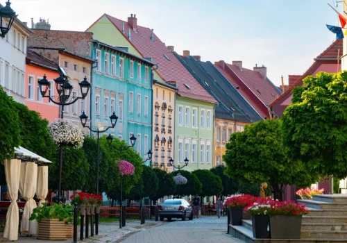 „Mała Wenecja” w Polsce liczy na turystów. Dojedzie tu pociąg