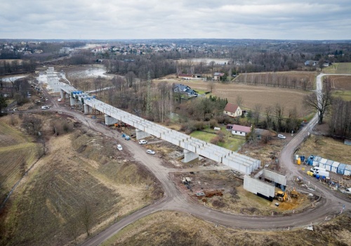 Gigantyczny most na Śląsku już powstaje. Połączy Polskę z Czechami