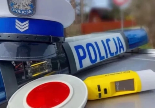 Miał prawie 3 promile i przewoził syna. Kierowca BMW zatrzymany pod Ciechanowem