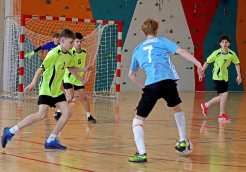 Ósmoklasiści w Gorzeń Arenie – ZDJĘCIA