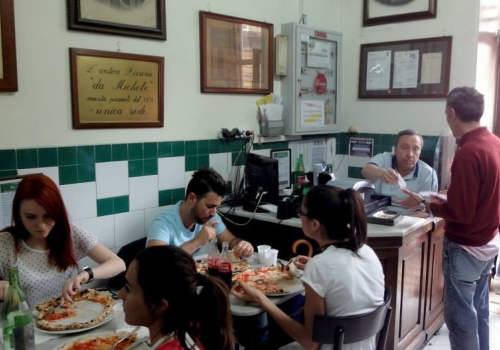 Legendarna pizzeria z Neapolu otworzy się we Wrocławiu. Po kolejkach ją poznacie?