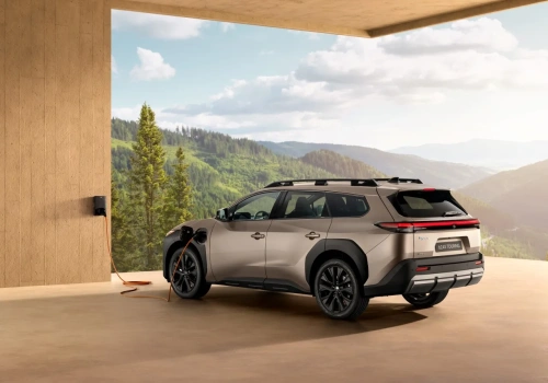 Ruszyła przedsprzedaż bZ4X Touring. Ceny od 214 900 zł. Milion kilometrów gwarancji za dopłatą