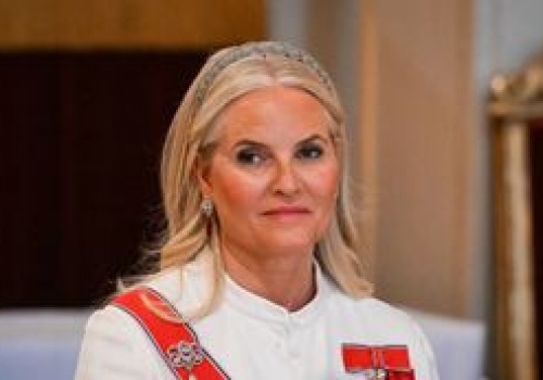 Jej stan zdrowia się pogarsza. Księżna widziana z aparatem tlenowym