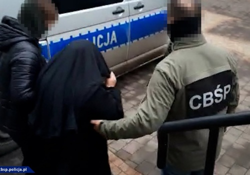 Szokujące odkrycie w krakowskim mieszkaniu. Mężczyzna już za kratkami