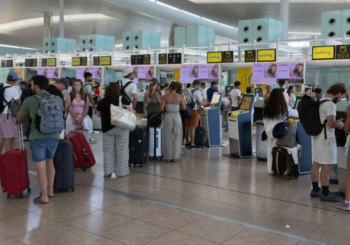 Opóźnienia i odwołania lotów w Hiszpanii. Zacznie się już 27 marca