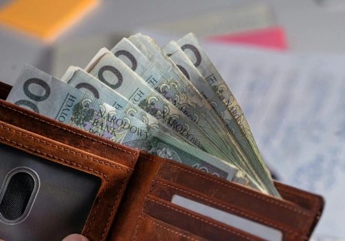 Emerytura w cieniu niepewności. Badanie pokazuje, co blokuje Polaków przed oszczędzaniem