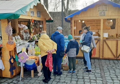 Spacer, rozmowy i rękodzieło. Jarmark przyciągnął mieszkańców