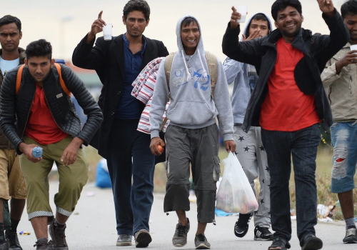 Imigranci gwałcili młodą dziewczynę. Władze tuszowały sprawę z obaw przed łatką „rasizmu”