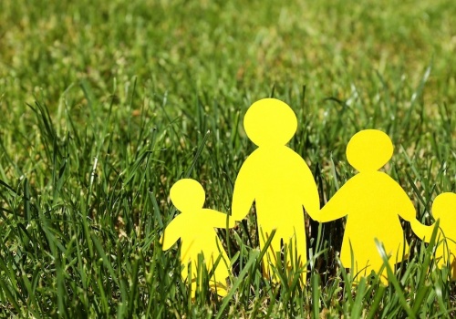 Wynagrodzenia dla rodzin zastępczych wzrosną? Opinia radnych pozytywna