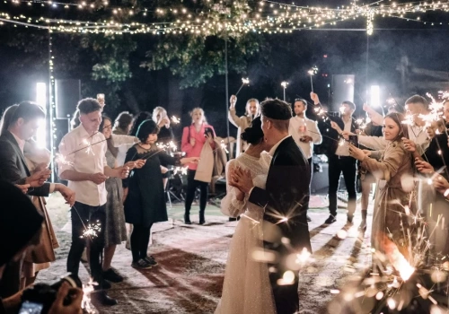 Zimne ognie na weselu - wszystko, co musisz wiedzieć przed zakupem