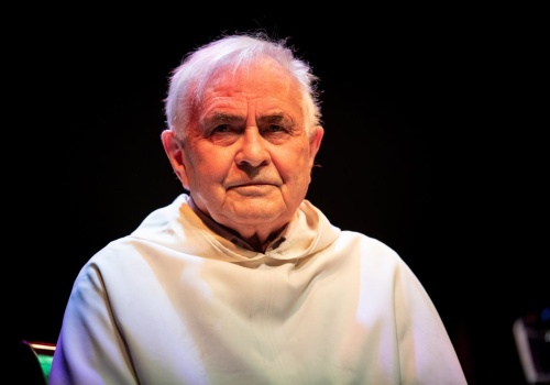 Dominikanin obejrzał Macierewicza w TV Trwam. Domaga się kontroli w mediach Rydzyka. 