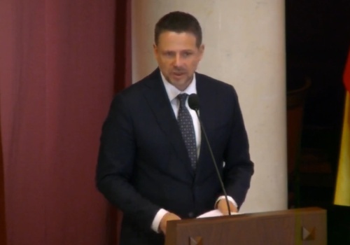 Rafał Trzaskowski lekceważy radnych? „Na odpowiedź czekałem 7 miesięcy”