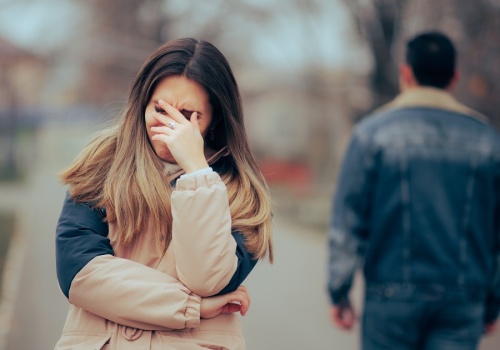 Ile czasu zajmuje odkochanie się? Naukowcy właśnie to policzyli