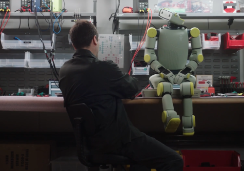 Amazon będzie sprzedawał małe domowe humanoidy?